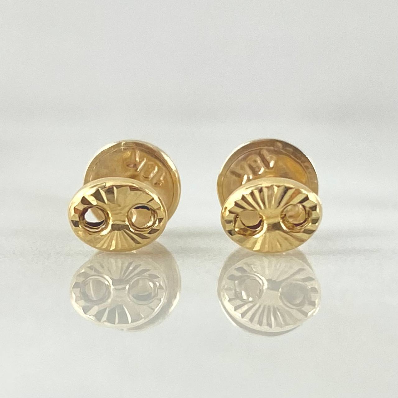 Stud Earrings GC 0.45gr / 18K Yellow Gold *