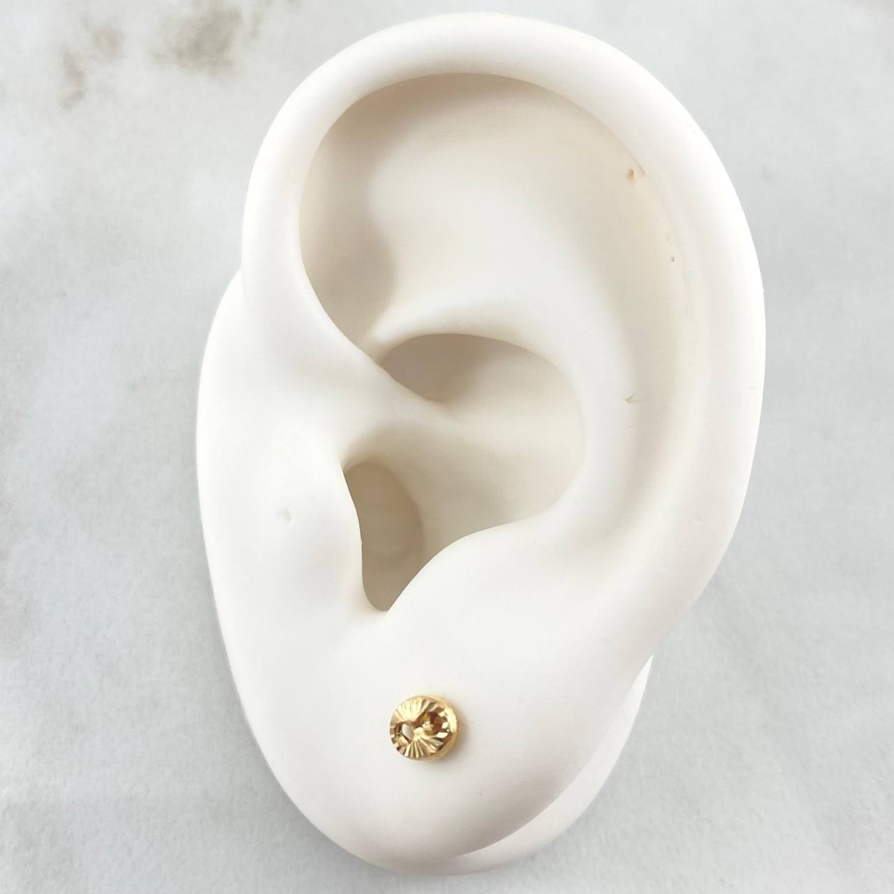Stud Earrings GC 0.45gr / 18K Yellow Gold *