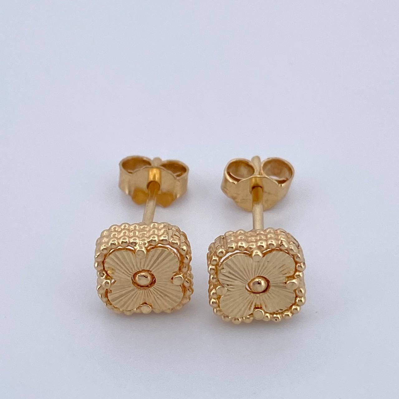 Clover Stud Earrings Center 1.8gr / 18K Yellow Gold Nac.Esp.