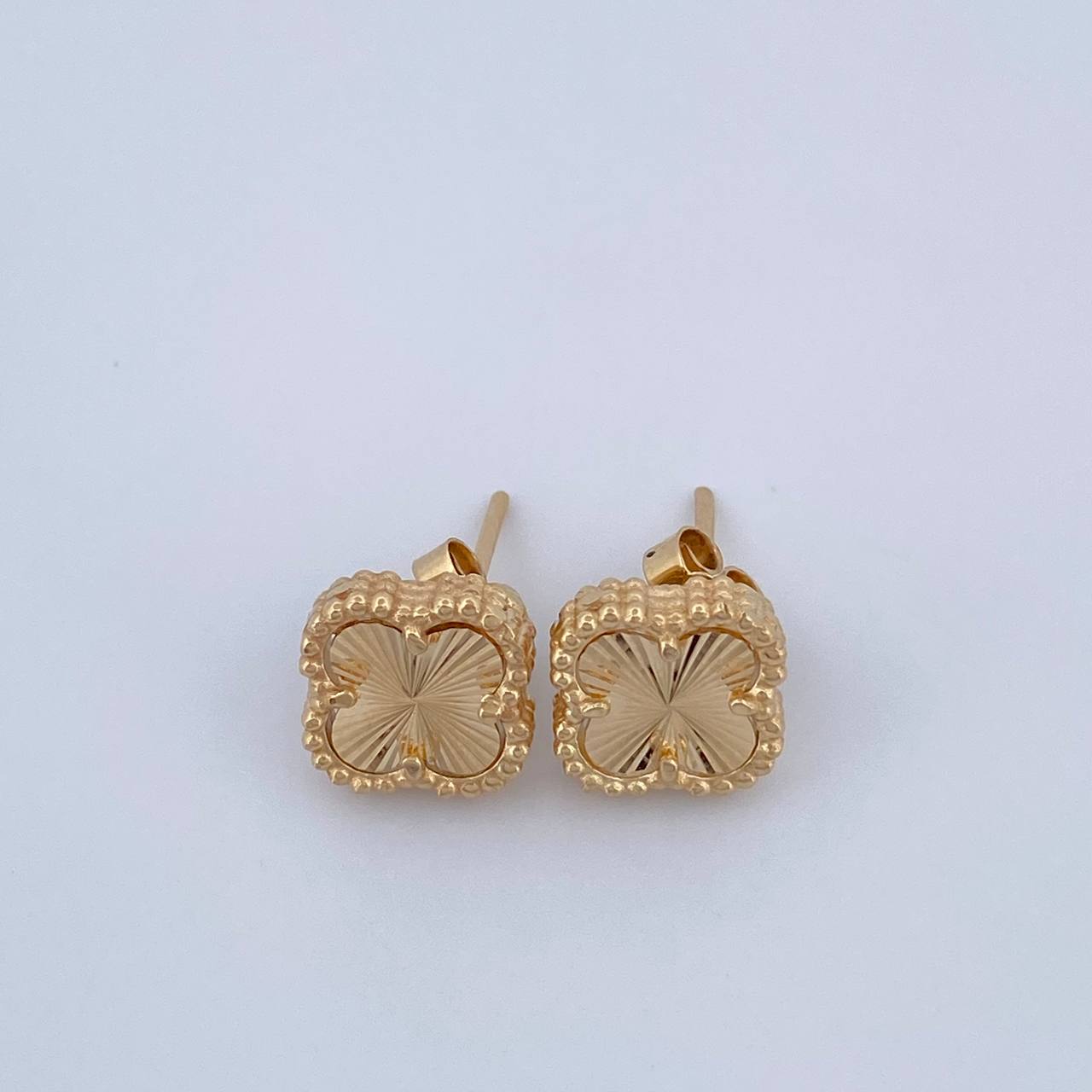 Clover Stud Earrings 2.6gr / Yellow Gold Nac.Esp. 18K &