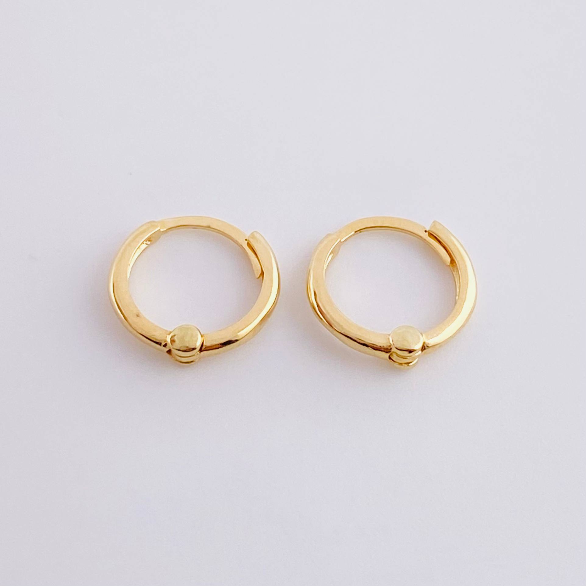 Candongas Lisas 1.15 g / 1/2 in Oro Amarillo 18K