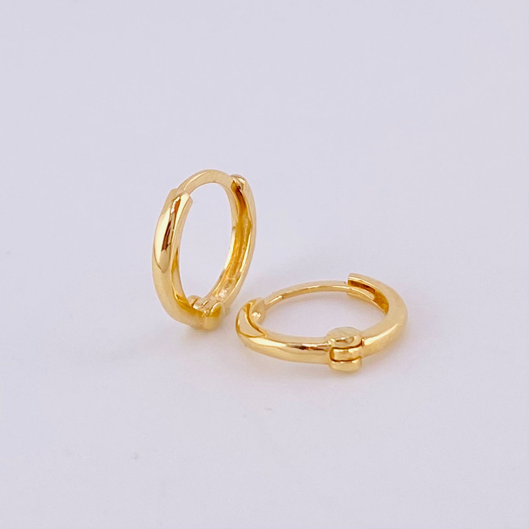 Candongas Lisas 1.15 g / 1/2 in Oro Amarillo 18K