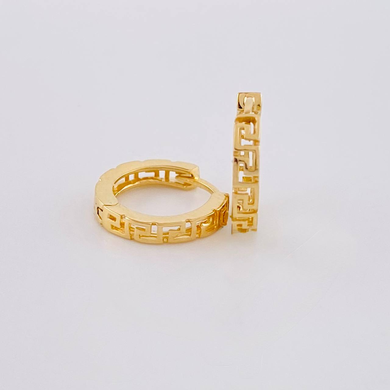 Candongas Tribal 1.85 g / 1/2 in Oro Amarillo 18K