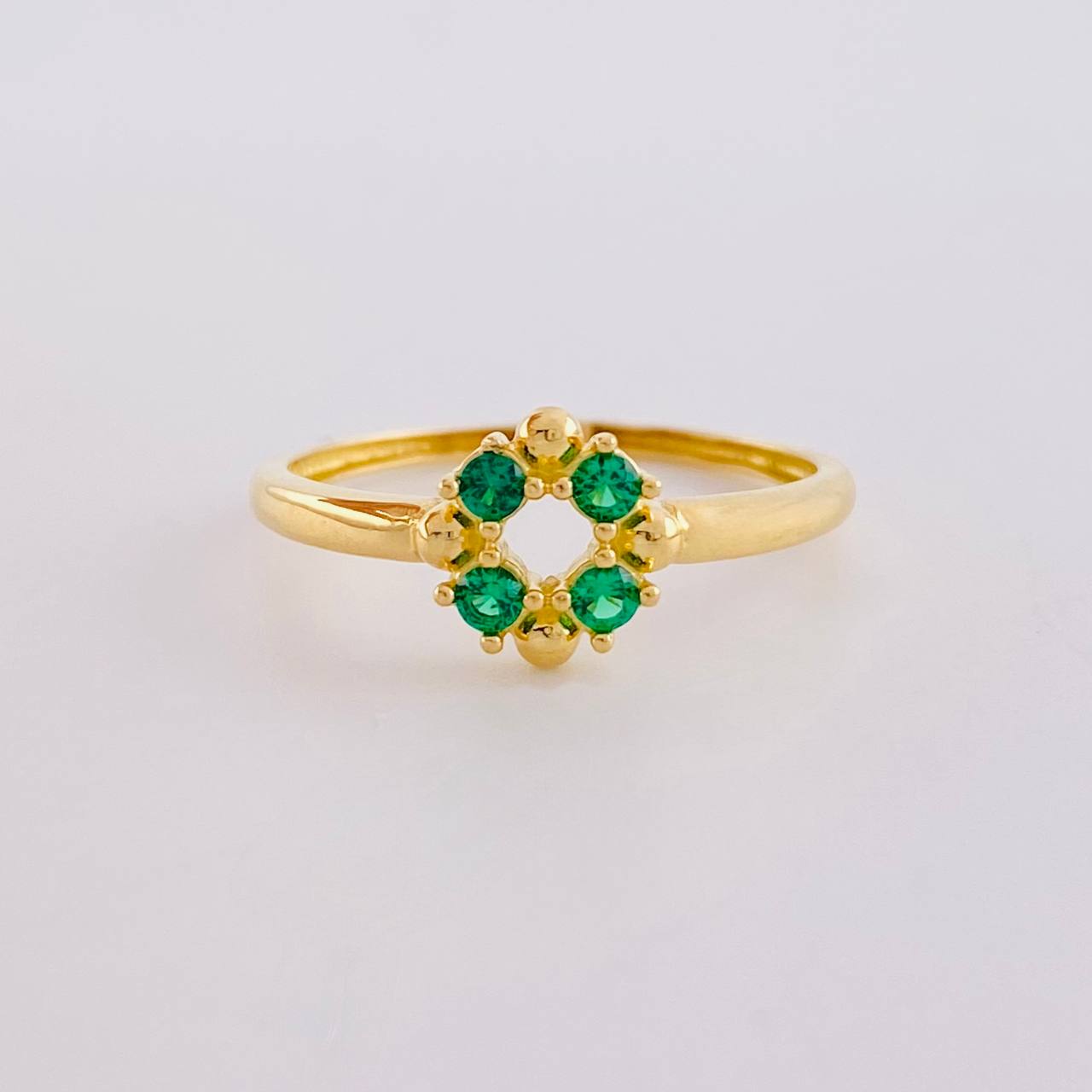 Anillo Circular 1.55 g / T6 1/4 Oro Amarillo 18K