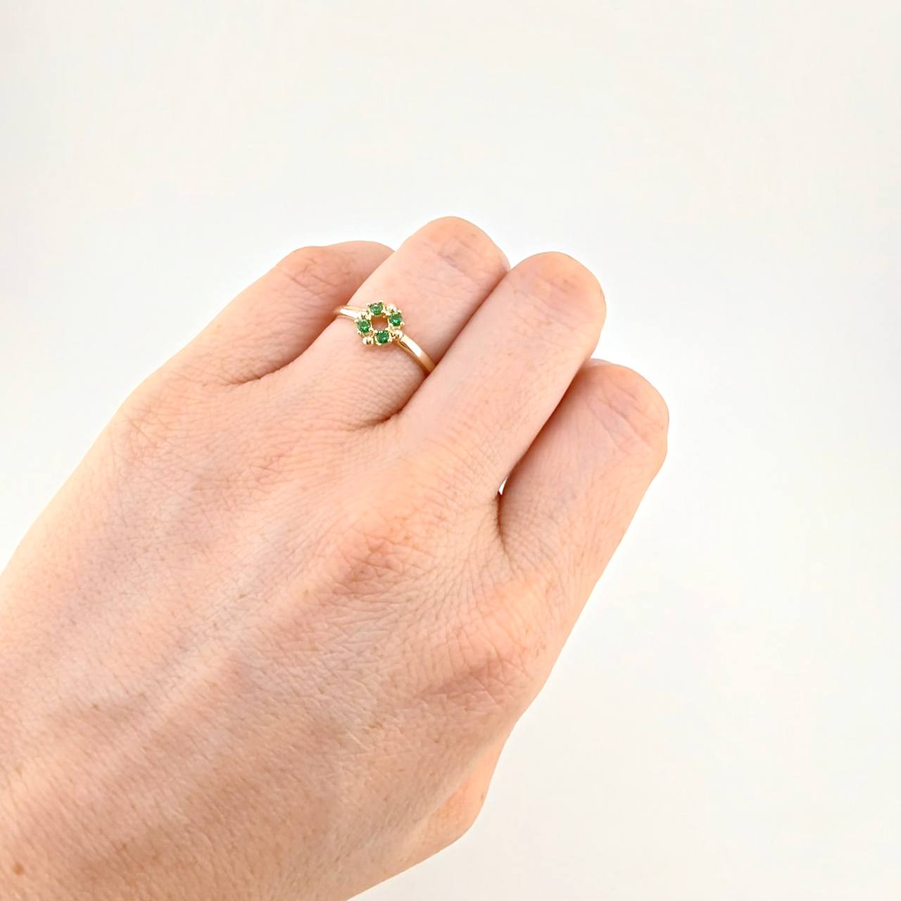 Anillo Circular 1.55 g / T6 1/4 Oro Amarillo 18K