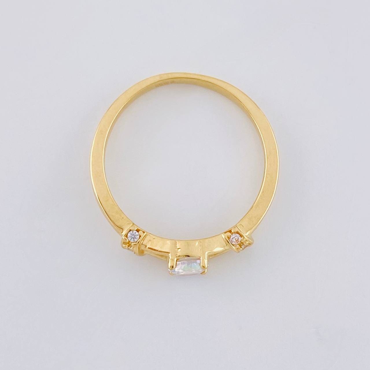 Anillo Solitario Listón Chispas 1.95 g / T5 Oro Amarillo 18K