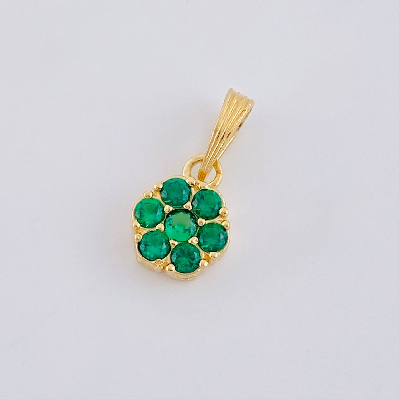 Dije Flor Seis Petalos 1.2 g / 1/2 in Oro Amarillo 18K