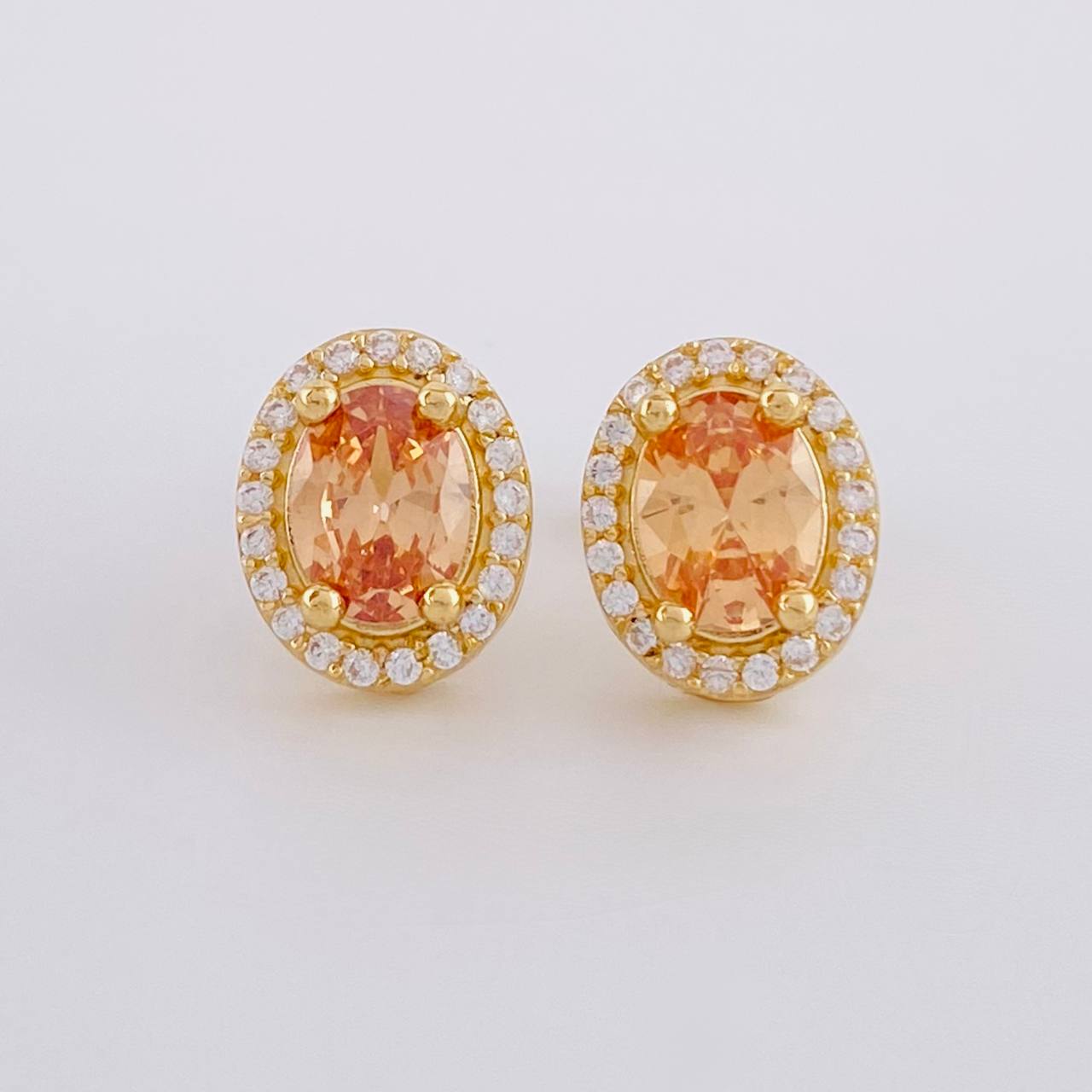 Topos Set Ovalo Tupido 6.35g / in / 12.35mm Oro Amarillo 18K