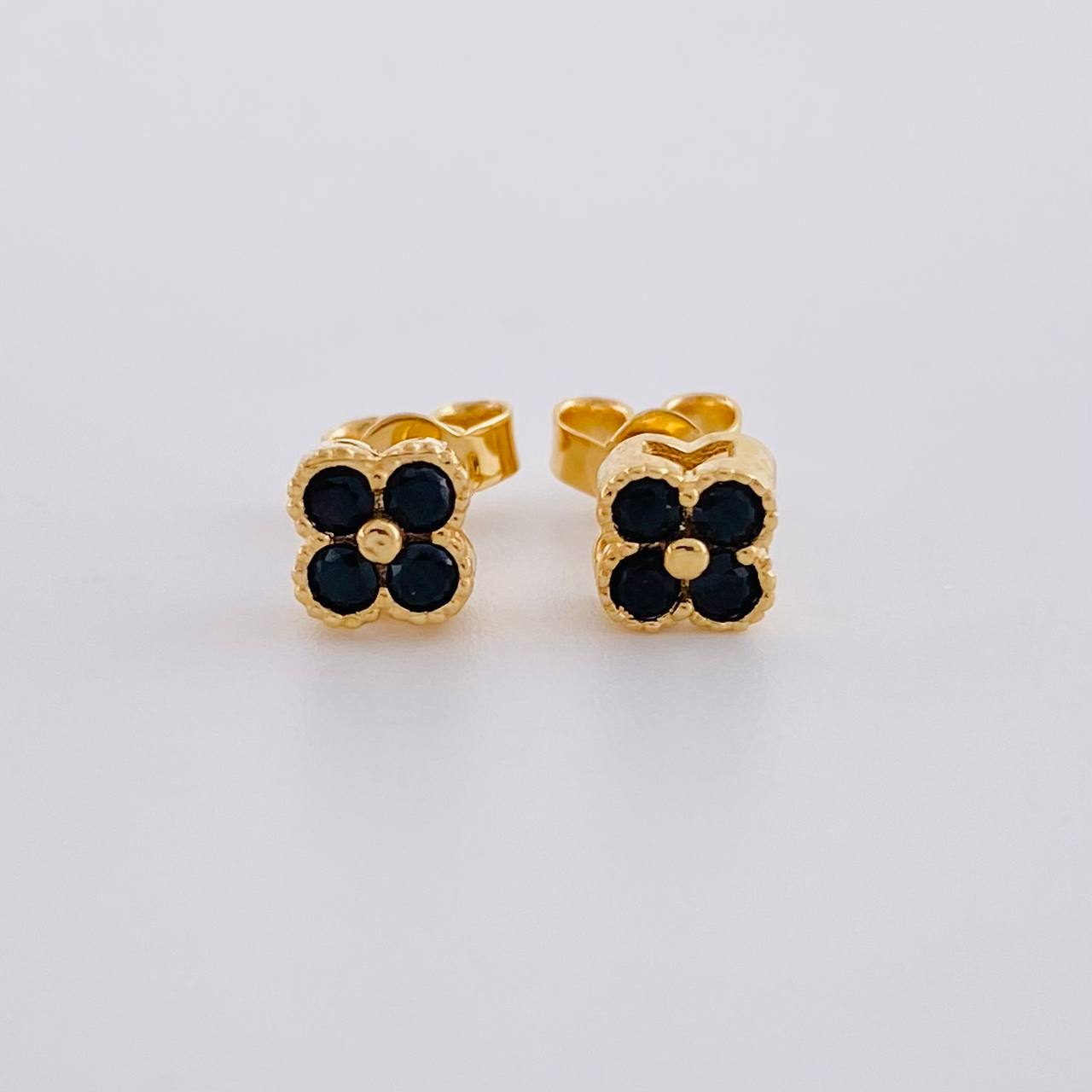 Topos Set Trebol 2g / in / 5.2mm Oro Amarillo 18K