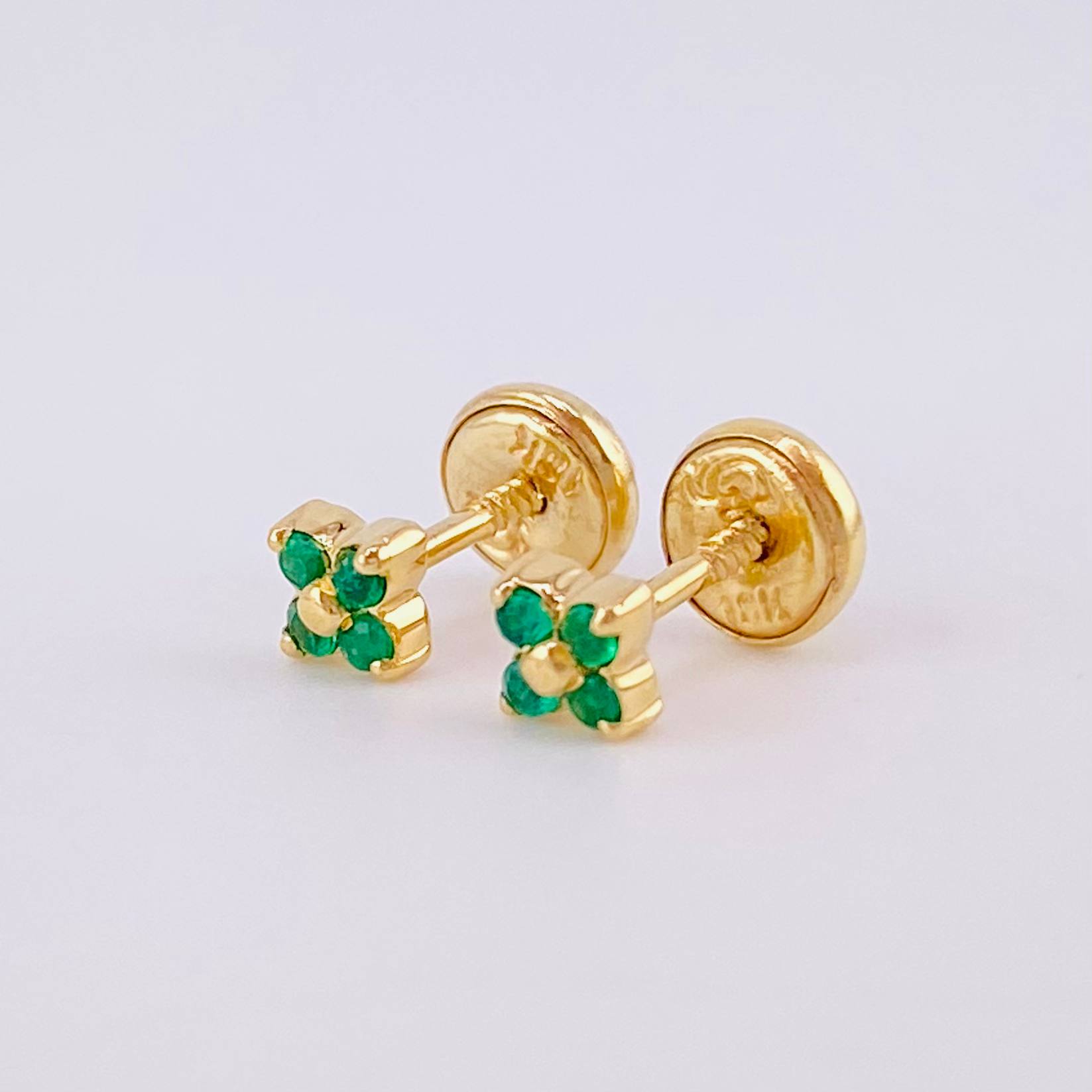 Stud Earrings Flower Four Petals Emeralds 10pts 1g / in / 3.9mm Yellow Gold 18K
