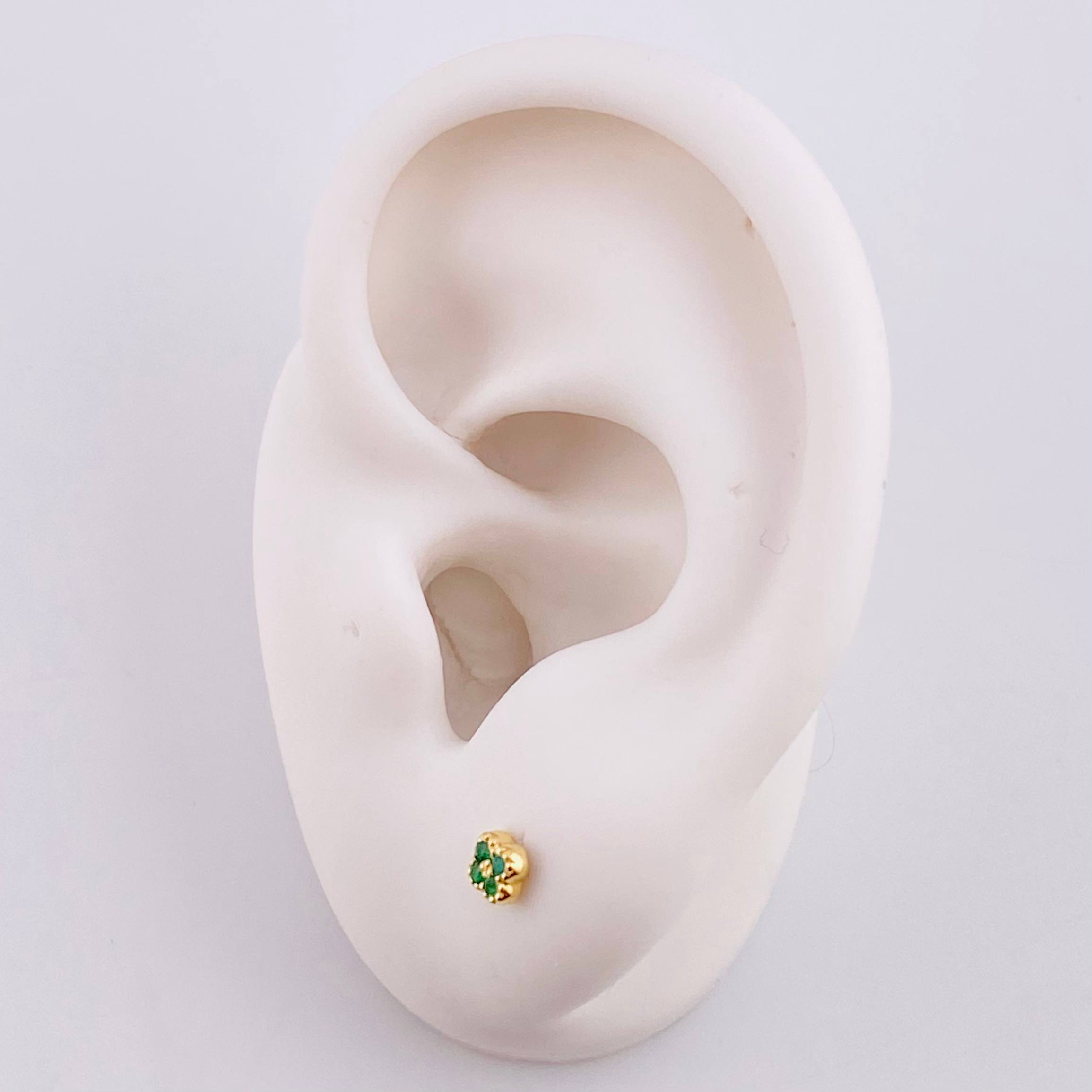 Topos Trebol Esmeraldas 8pts 0.85g / in / 3.8mm Oro Amarillo 18K