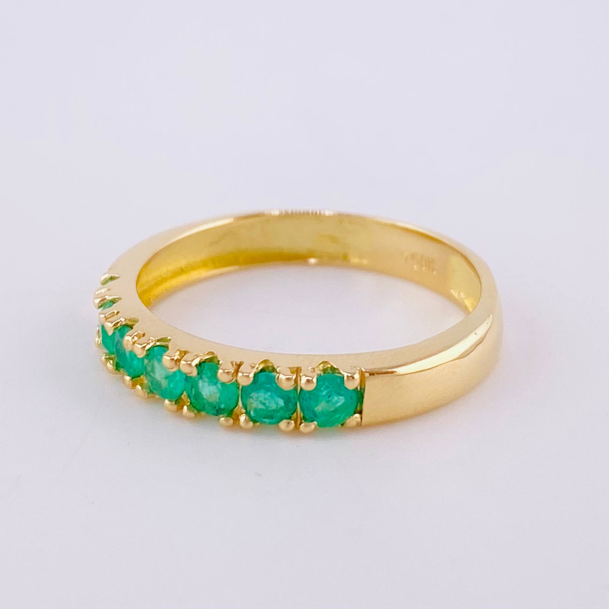 Churumbela Ring Emeralds 56Pts 2.5 g / T7 1/2 Yellow Gold 18K