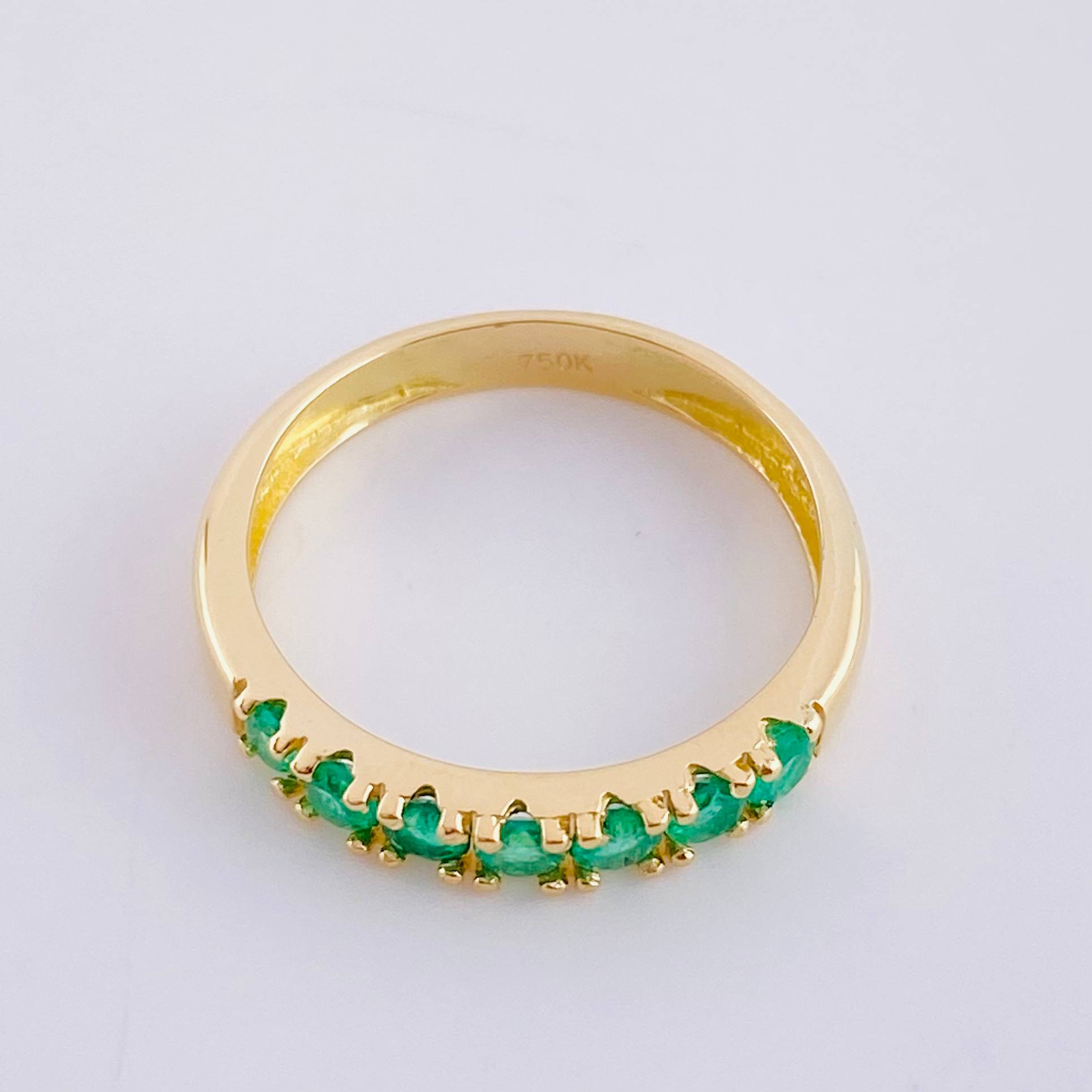 Churumbela Ring Emeralds 56Pts 2.5 g / T7 1/2 Yellow Gold 18K