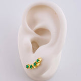 Luxury Piercing Emeralds 32Pts 0.85 g / 1 in 18K Yellow Gold