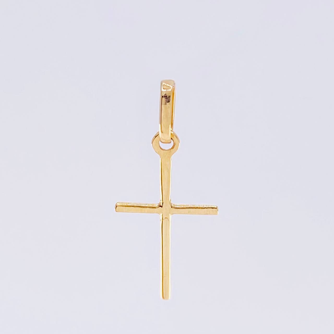 Dije Cruz Lisa 0.45 g / 3/4 in Oro Amarillo 18K
