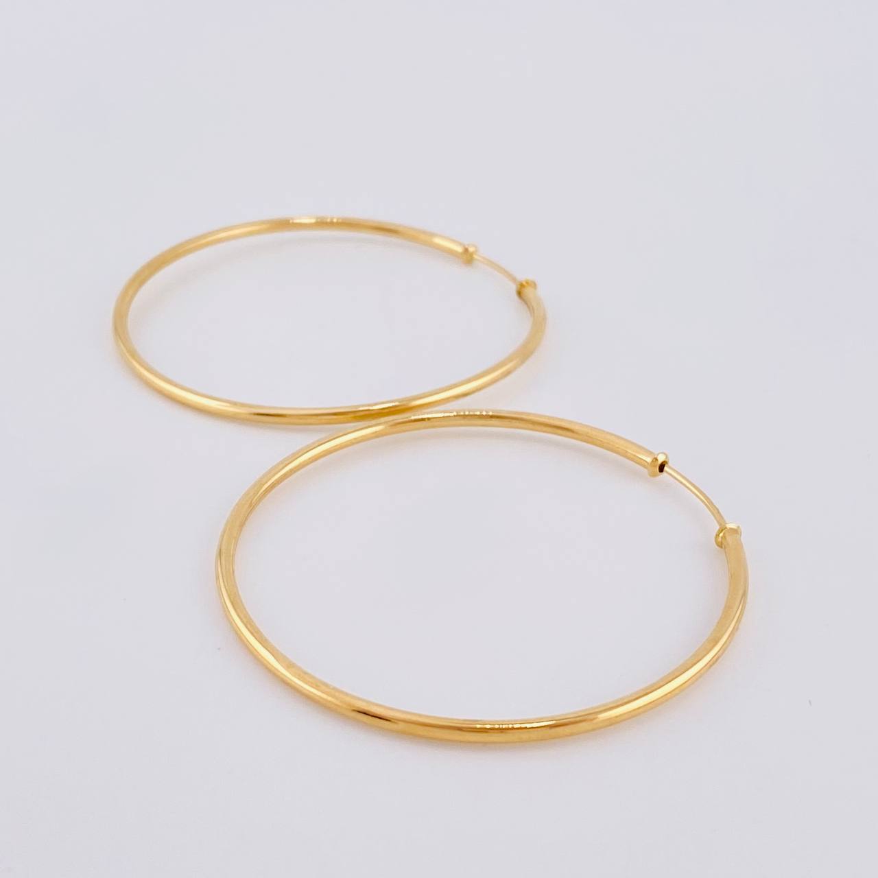 Hoop Earrings Smooth Hoop 4.1 g / 1 3/4 in 18K Yellow Gold