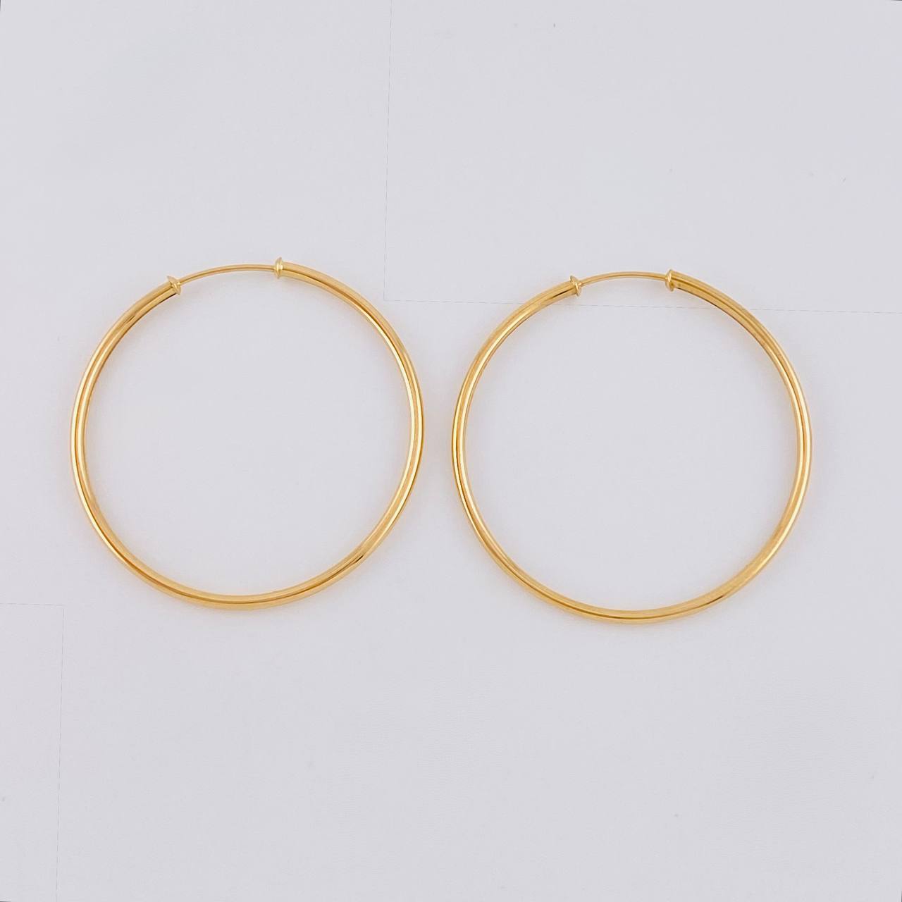 Candongas Aro Liso 3.6 g / 1 1/2 in Oro Amarillo 18K