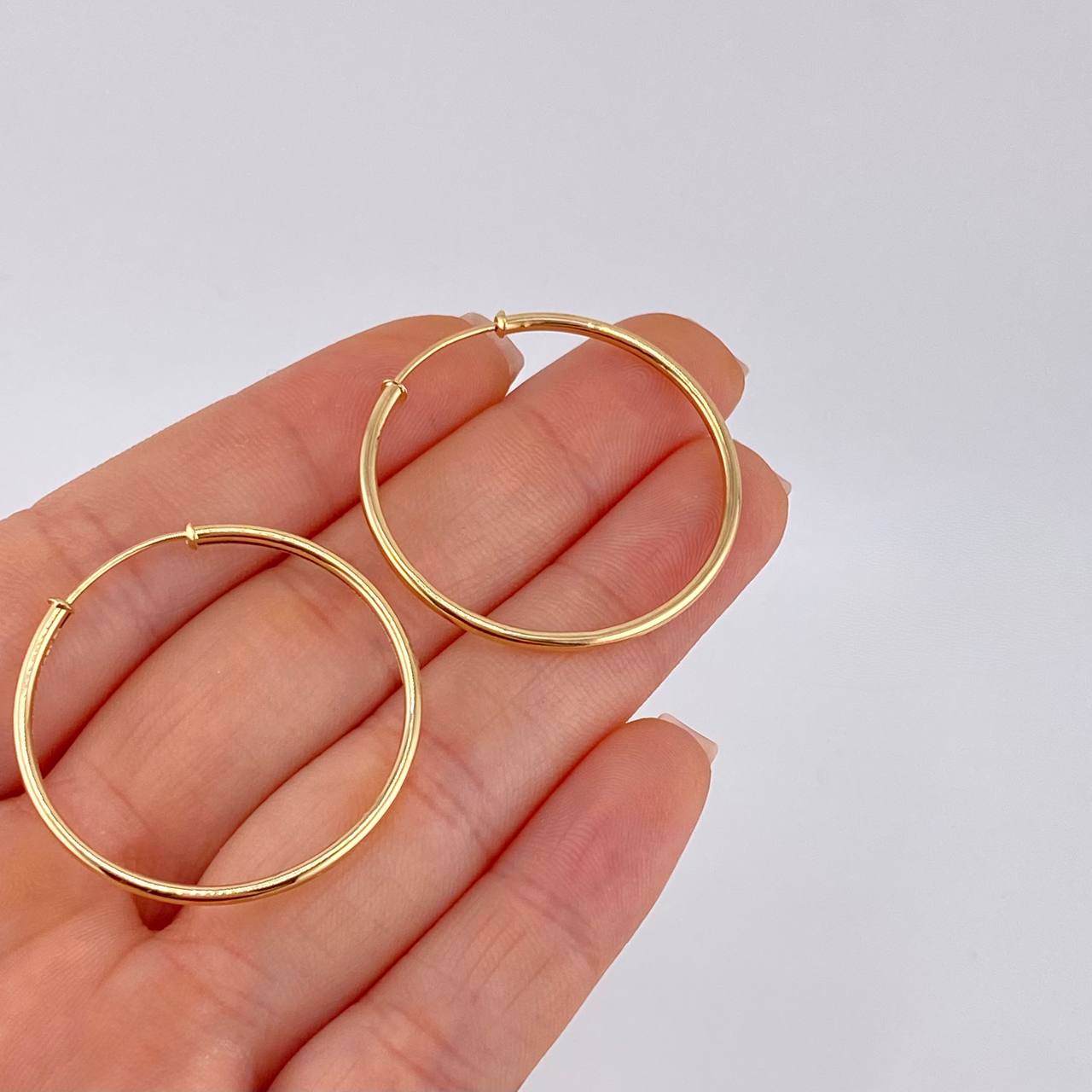 Candongas Aro Liso 2.8 g / 1 1/4 in Oro Amarillo 18K