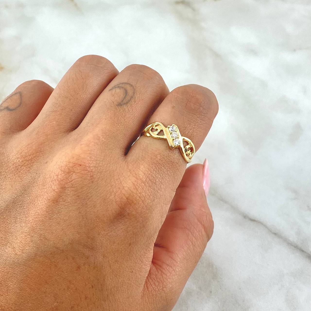 Trio Infinity Heart Ring 1.9gr / Size 6 3/4 / White Zircons 18K Yellow Gold