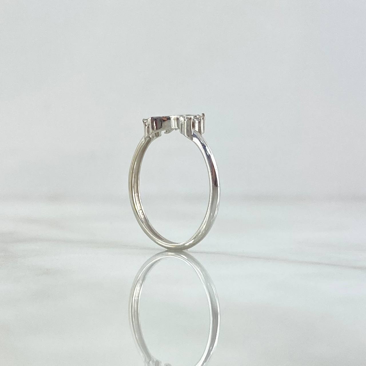 Half Moon Ring 1.75gr / Size 6 1/4 / White Blue Zircons 18K White Gold