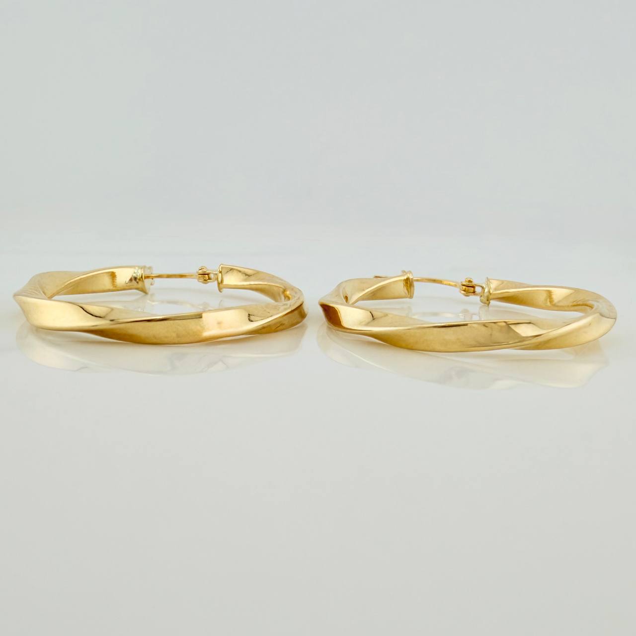 Candongas Mai 2.7gr / 1 1/2 in / Oro Amarillo 18K %