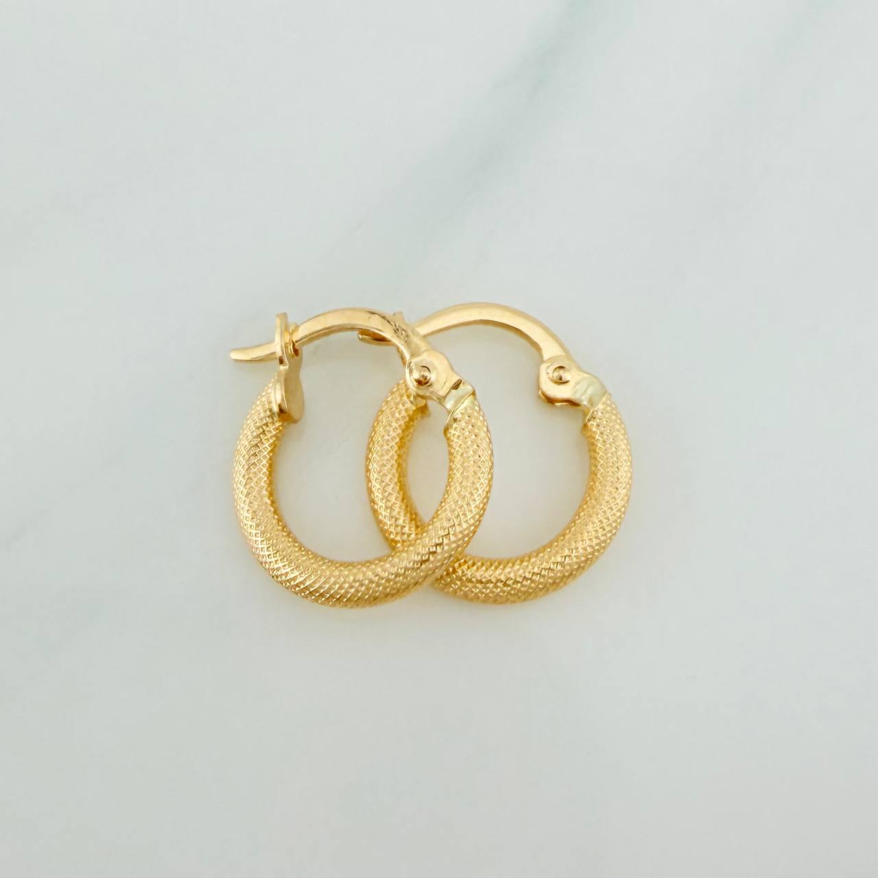 Candongas Tefi 0.95gr / 1/2 in / Oro Amarillo 18K %