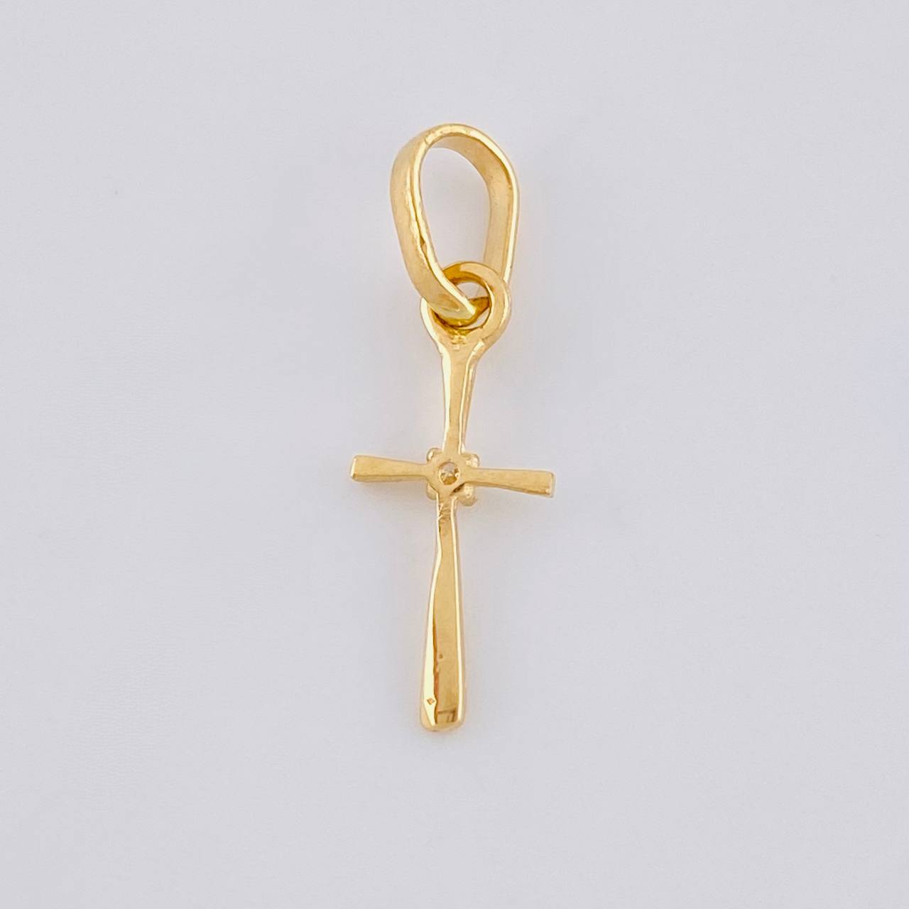 Plain Cross Pendant 0.45 g / 3/4 in 18K Yellow Gold