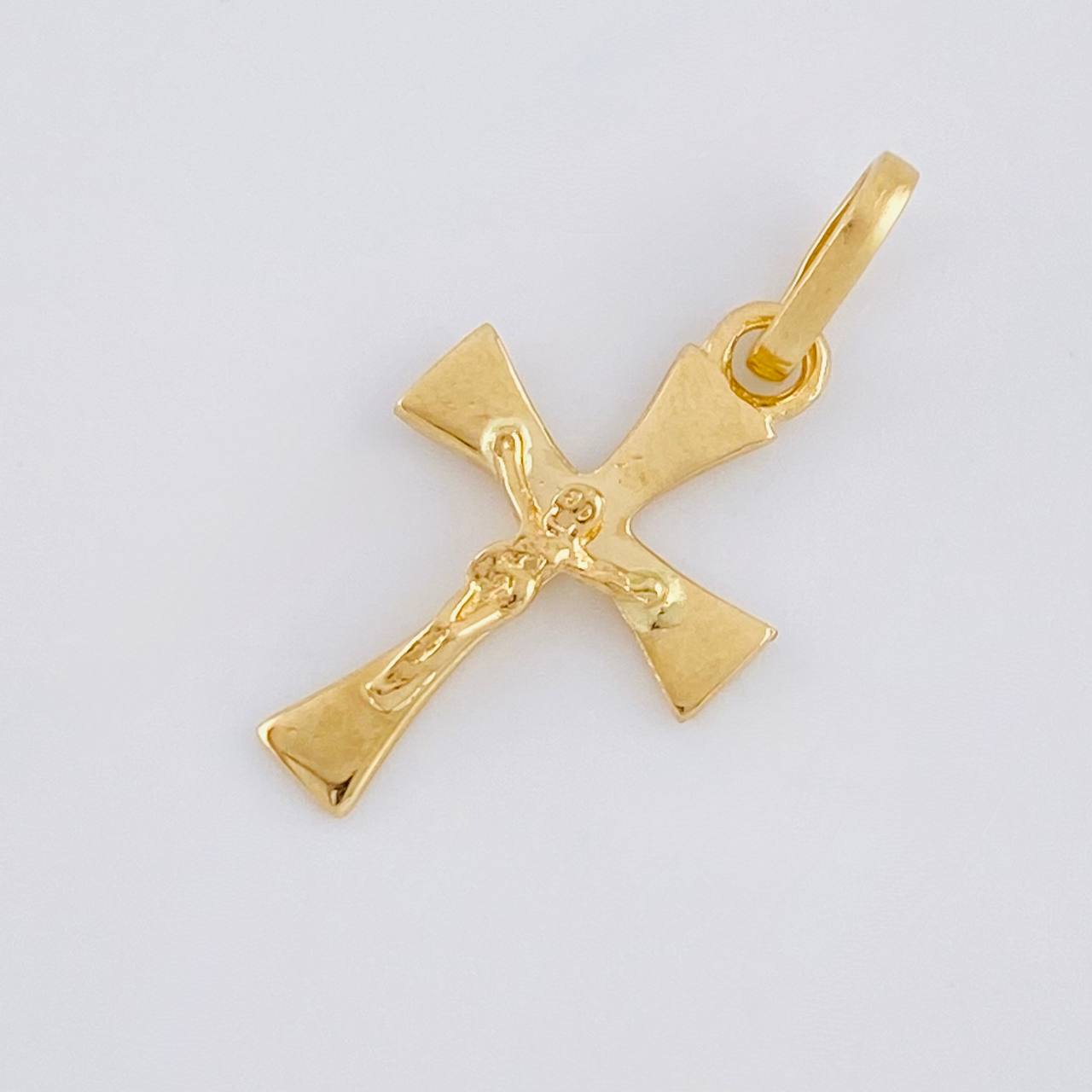 Pendant Cross Christ 0.8 g / 3/4 in Yellow Gold 18K
