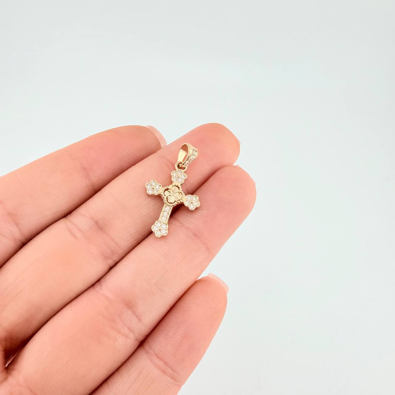 Diamond Cut Clover Cross Pendant Florencial 1.35 g / 1 in 18K Yellow Gold Nac.Esp.