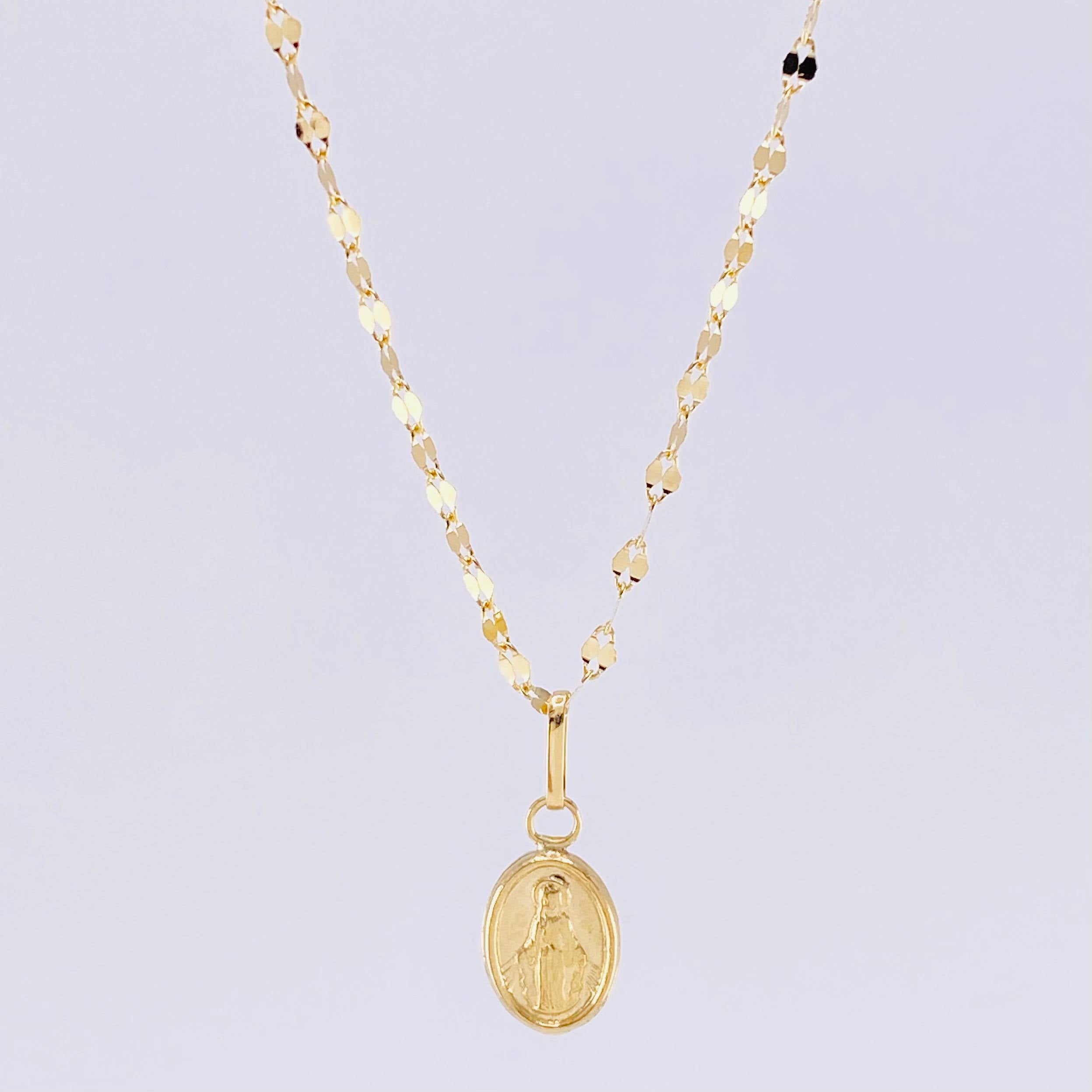 Set Cadena Flor Espejo + Dije Virgen Milagrosa / 1.2 g / 17 3/4 in Oro Amarillo 18K