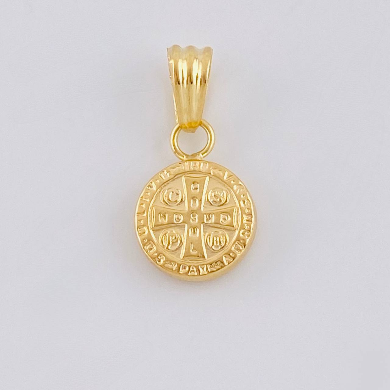 Dije San Benito 0.4 g / 1/2 in Oro Amarillo 18K