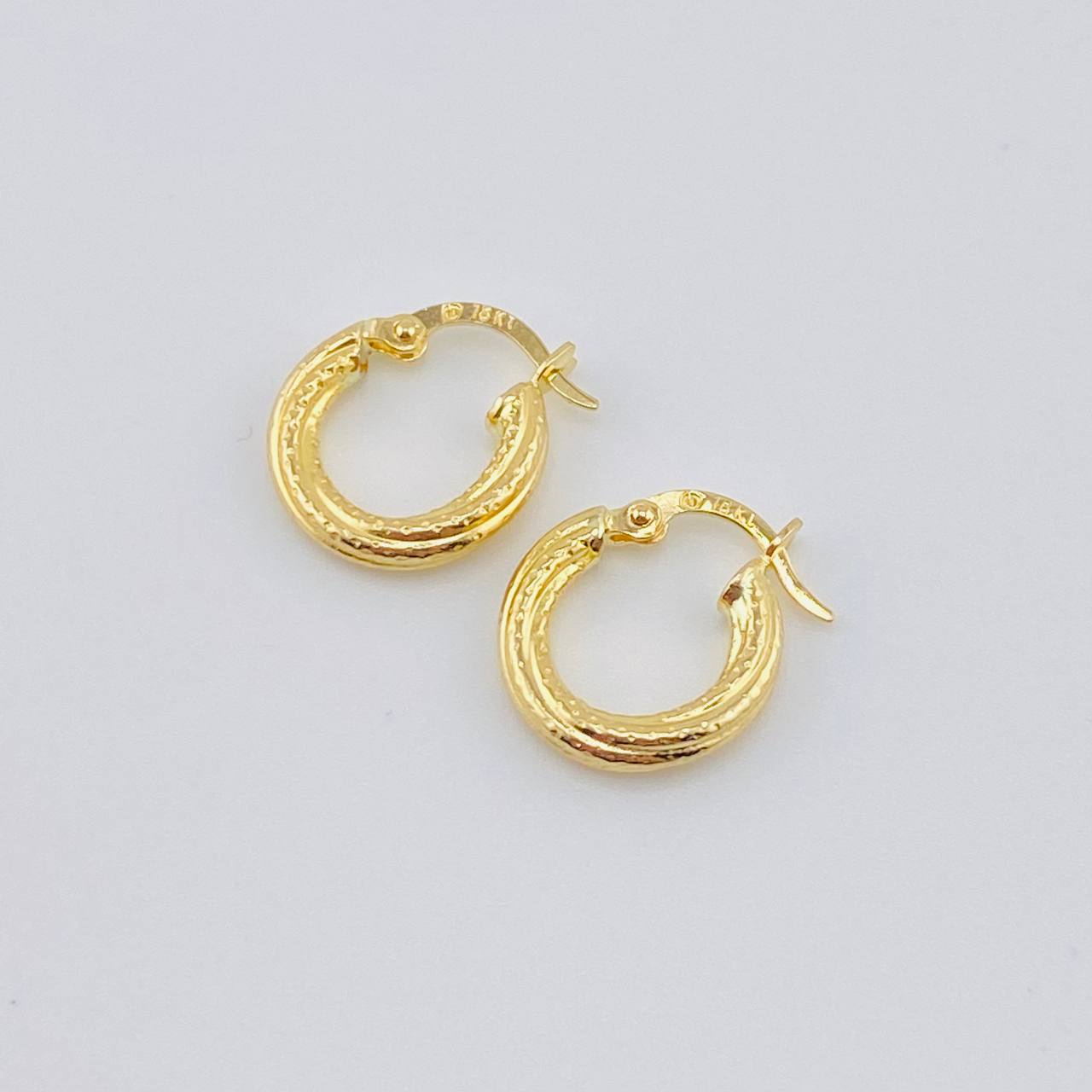Candongas Carly 0.9 g / 1/2 in Oro Amarillo 18K