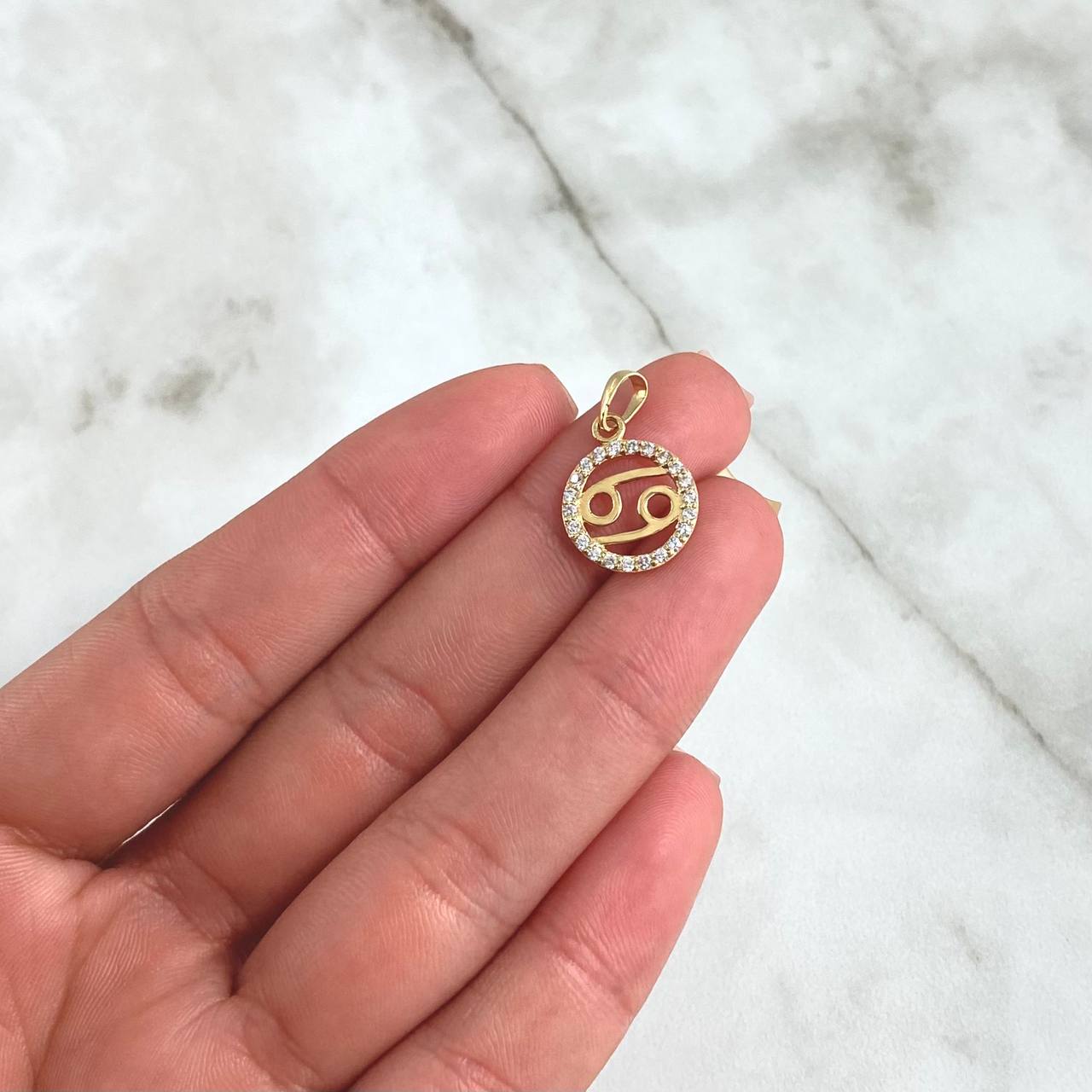 Pendant Cancer Sign 1.05gr / 2cm / White Zirconia 18K Yellow Gold