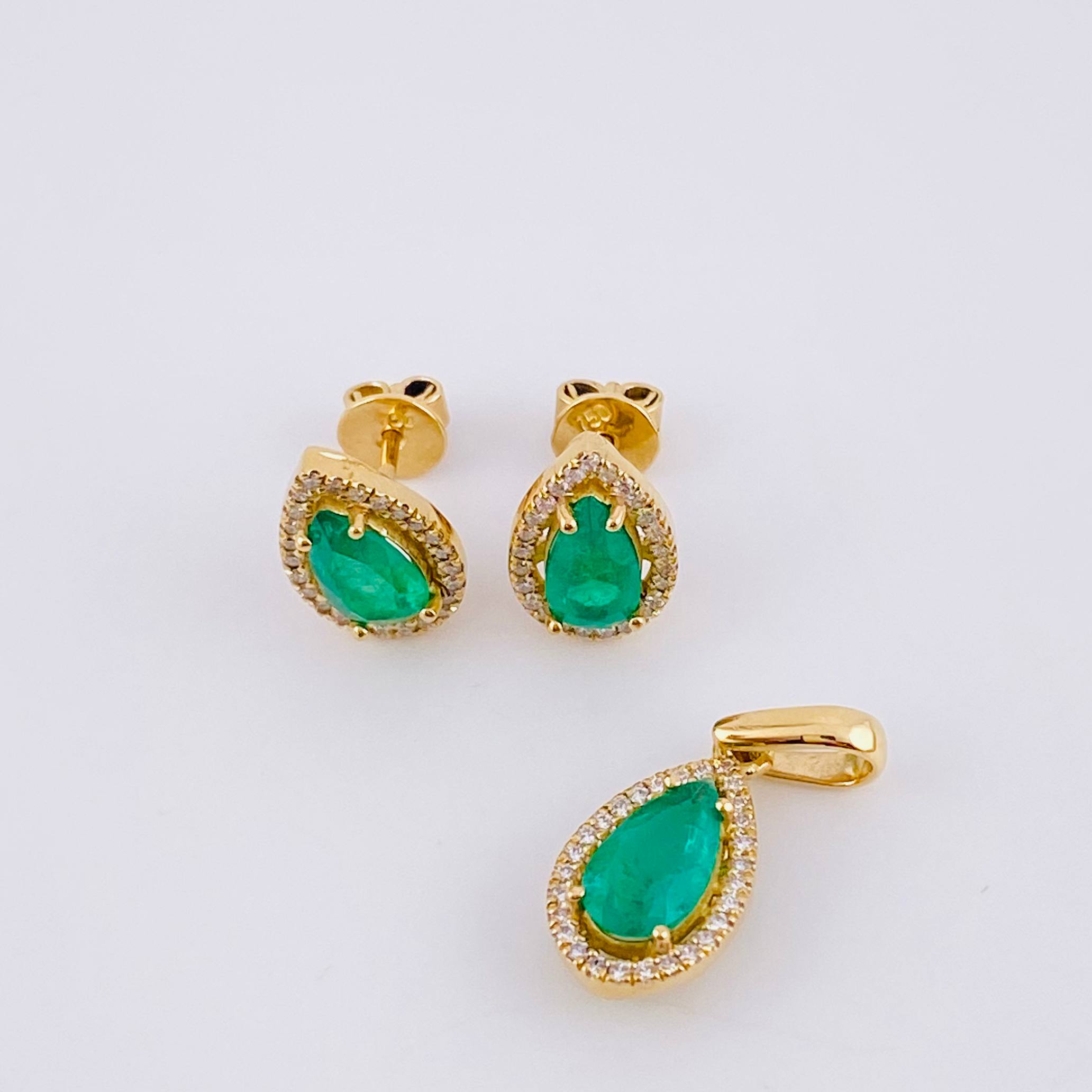 Stud Earrings Set Tears Halo with Emerald Pendant 2.22 carats Diamonds 40 points 6.65g / in / 12.6mm Yellow Gold 18K