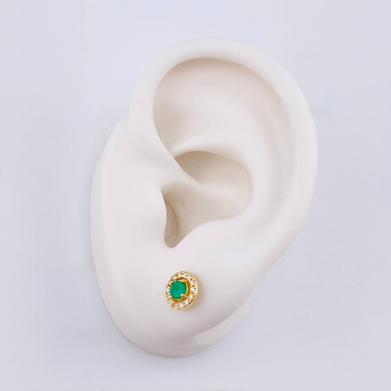 Topos Halo Esmeraldas 36Pts Diamantes 5Pts 1.8 g / in / 7.1 mm Oro Amarillo 18K