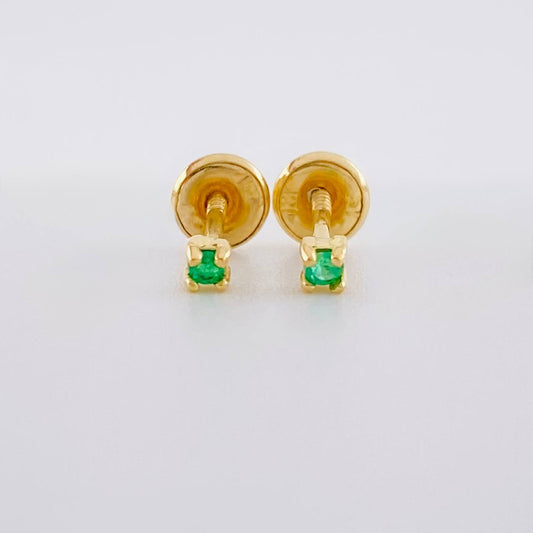 Topos Cuatro Garras Esmeraldas 4Pts 0.6 g / in / 2.2 mm Oro Amarillo 18K