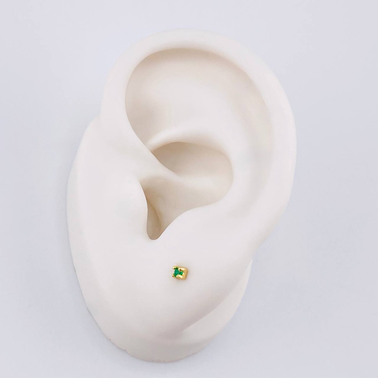 Topos Cuatro Garras Esmeraldas 4Pts 0.6 g / in / 2.2 mm Oro Amarillo 18K