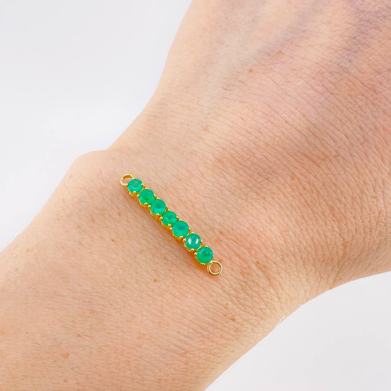 Charm Septem Emeralds 84Pts 1.45 g / 1 1/2 in Yellow Gold 18K