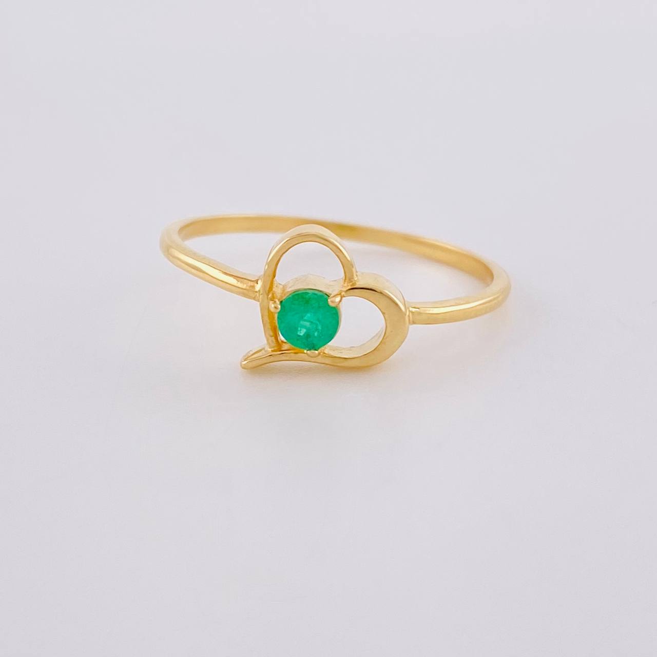 Heart Silhouette Ring with Emeralds 12Pts 1.4 g / T7 18K Yellow Gold