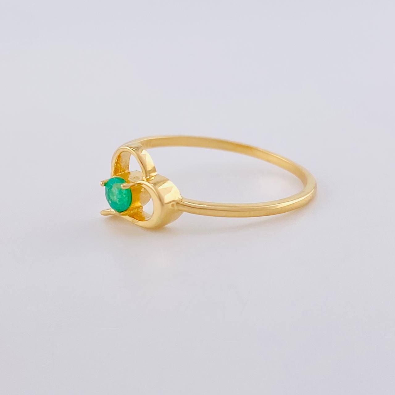 Heart Silhouette Ring with Emeralds 12Pts 1.4 g / T7 18K Yellow Gold