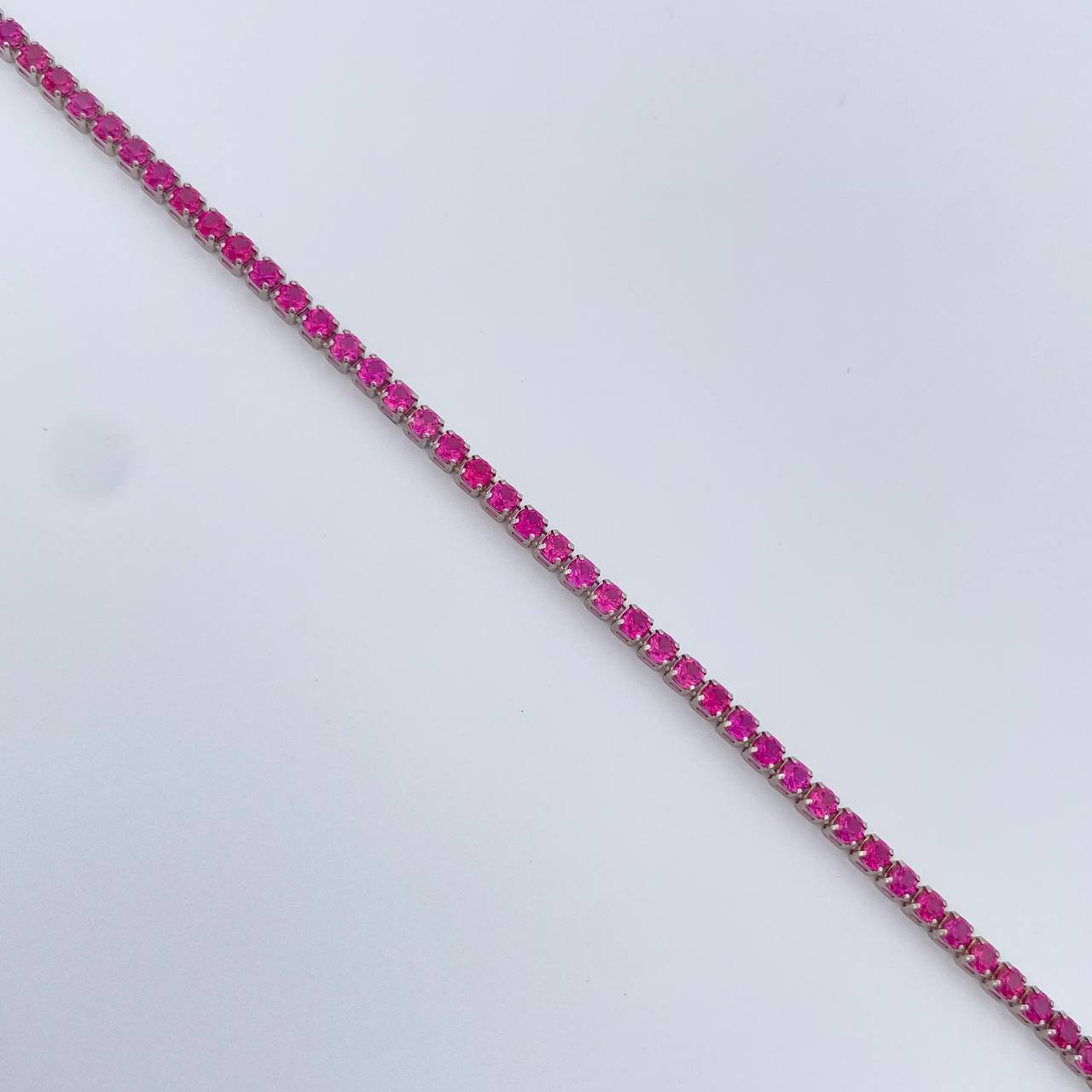 Tennis Bracelet 2.45gr / 19cm (7.5in) / 0.3mm Fuchsia Zircons White Gold +4 18K $