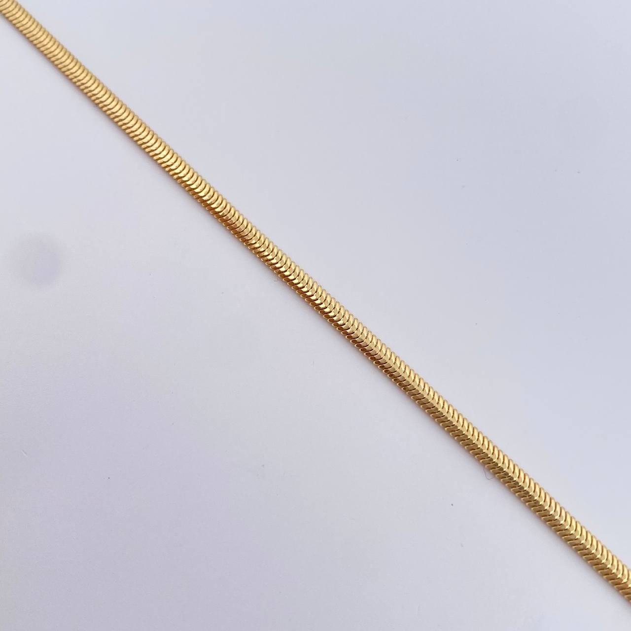 Pulso Serpiente 2.3gr / 18.1cm / 0.6mm Oro Amarillo +3 18K $