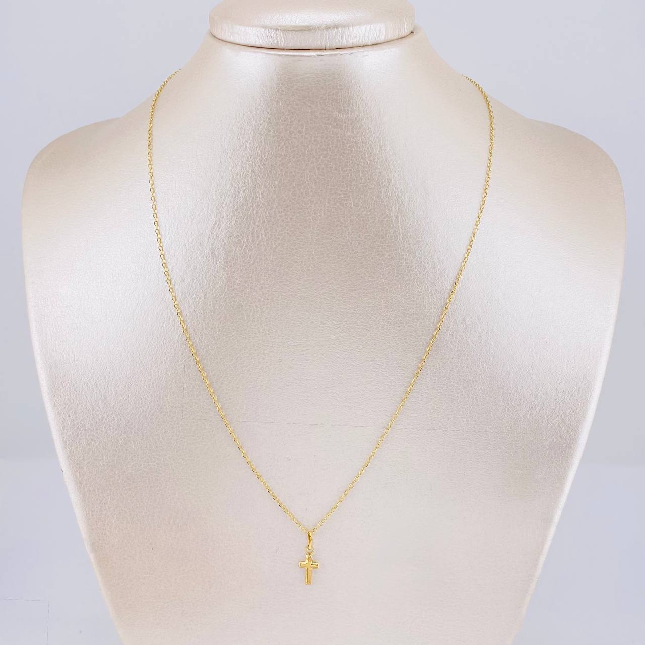 Set Cadena Aro Seguido + Dije Cruz / 1.2g / 18 in Oro Amarillo 18K