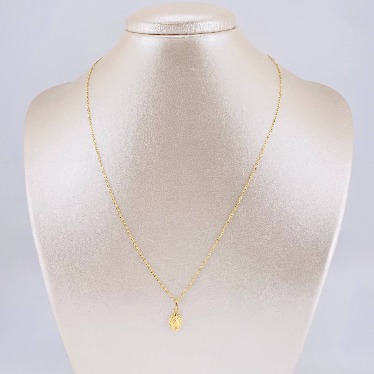 Set Cadena Aro Seguido + Dije Guadalupe / 1.35g / 18 in Oro Amarillo 18K