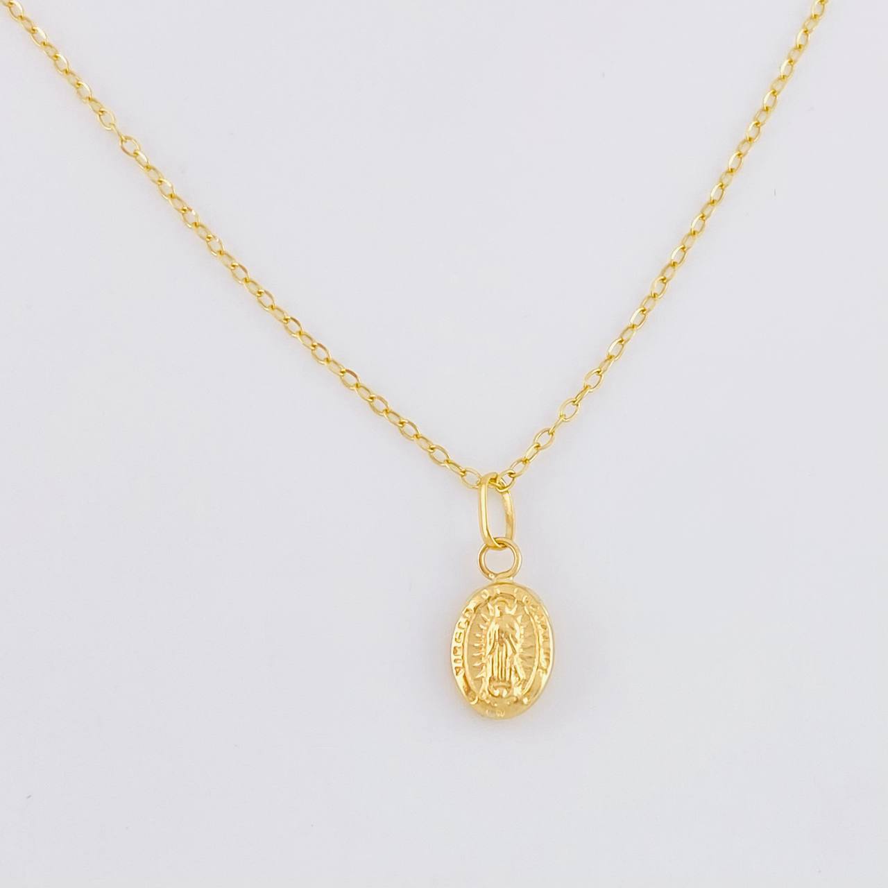 Set Cadena Aro Seguido + Dije Guadalupe / 1.35g / 18 in Oro Amarillo 18K