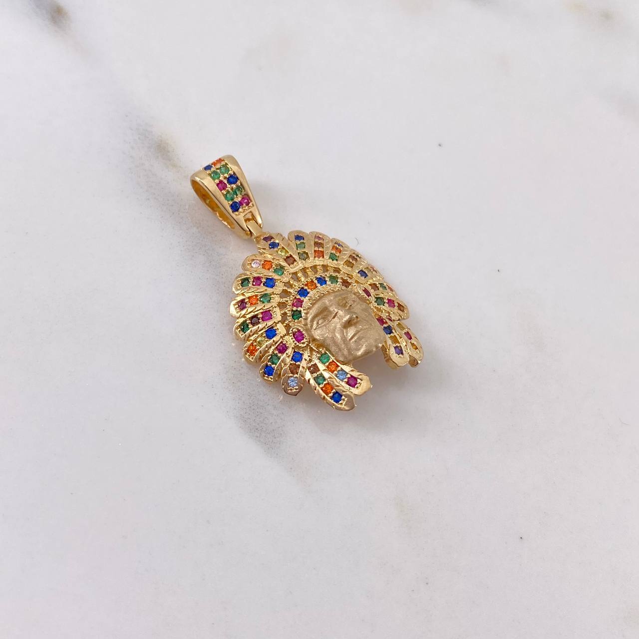 Pendant Indian 4.3gr / 3.1cm / Colored Zircons 18K Yellow Gold $