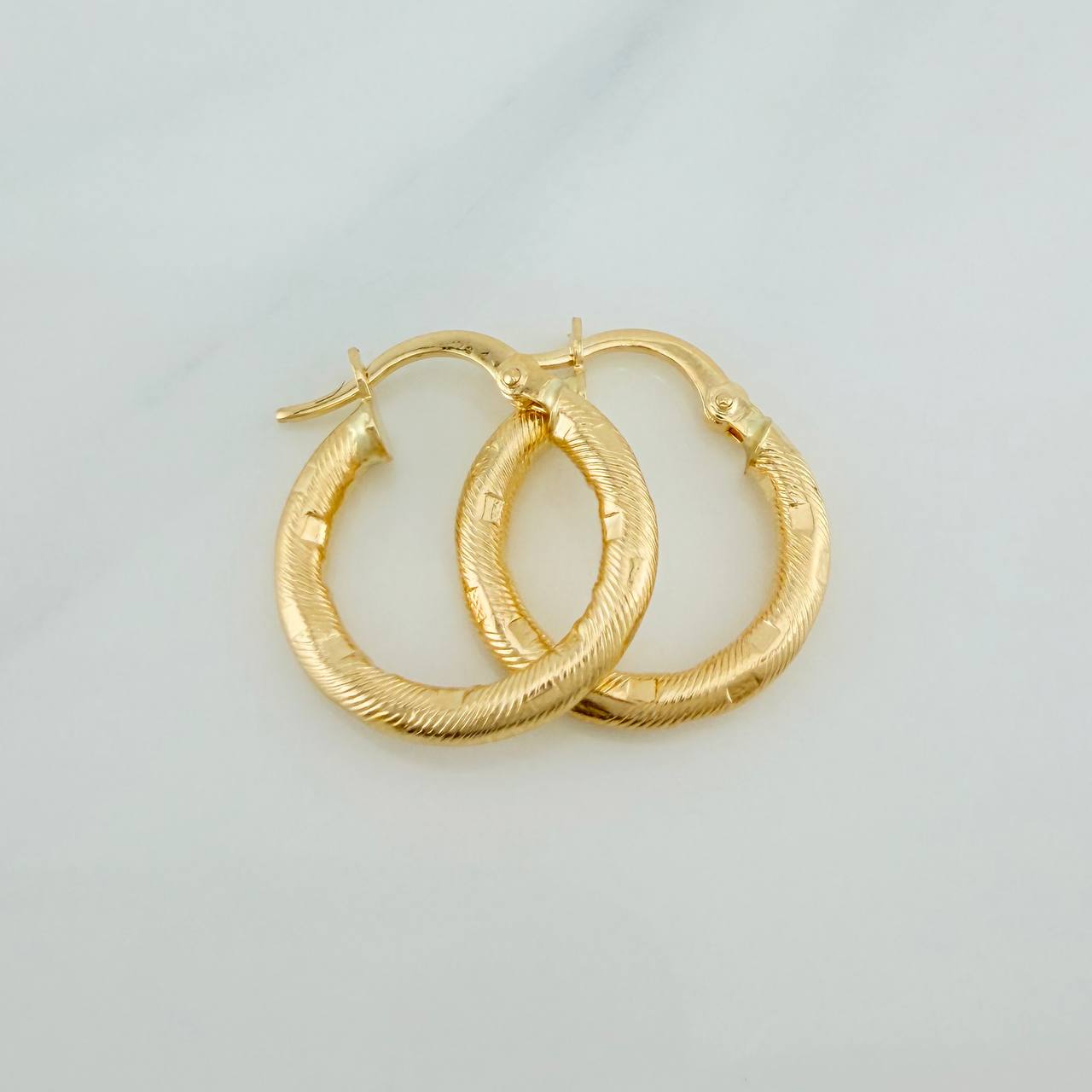 Hoop Earrings Sandra 1.7gr / 3/4 in / Yellow Gold 18K %
