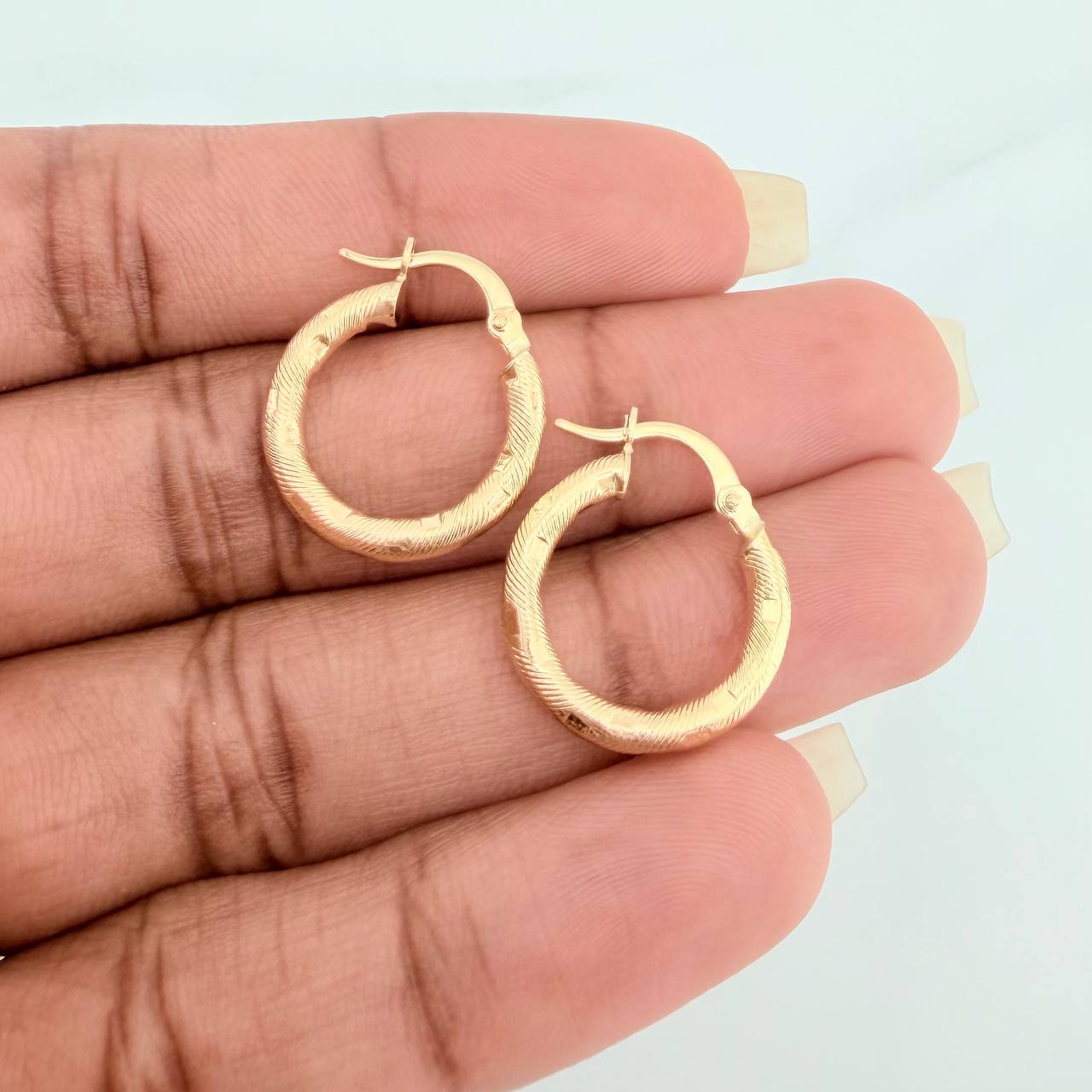 Hoop Earrings Sandra 1.7gr / 3/4 in / Yellow Gold 18K %