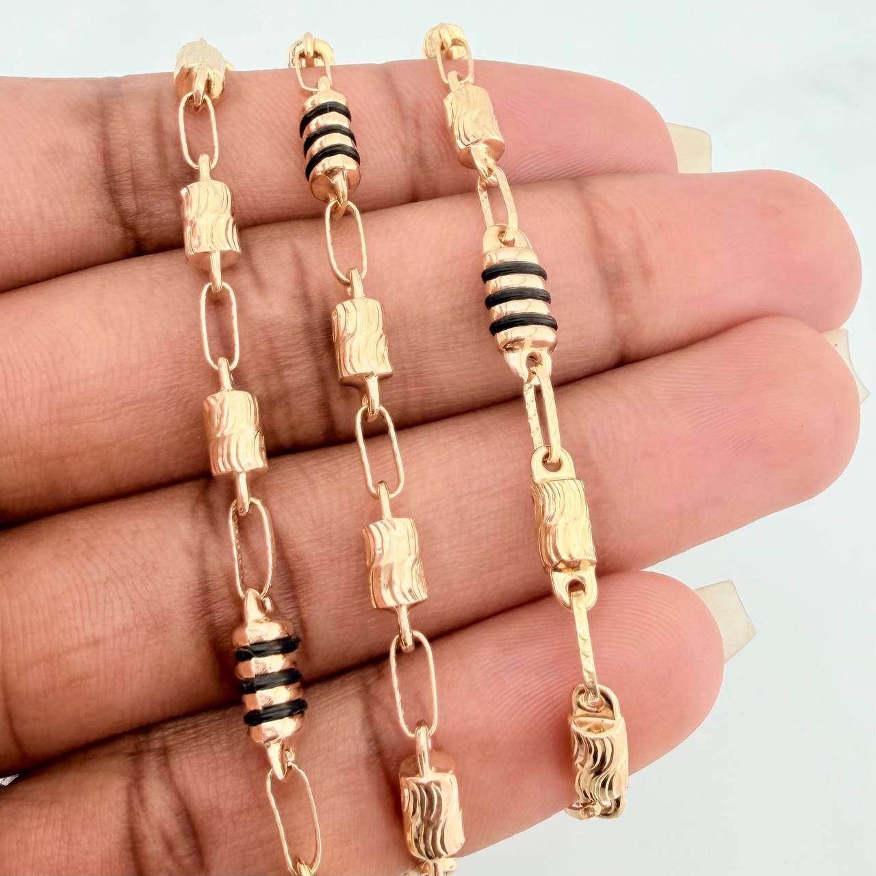 Rustic Cylinder Chain 13.9gr / 24 1/2 in / 4.4mm Yellow Gold 18K %