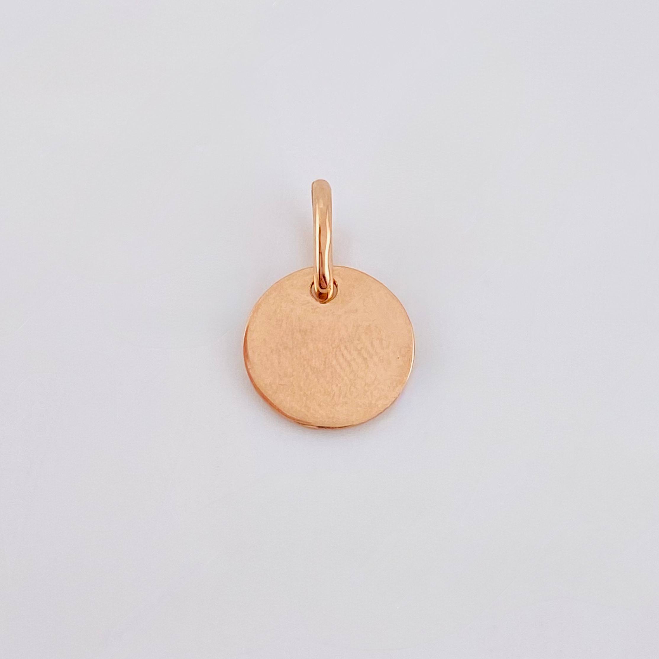 Dije Placa Letra M 0.9gr / 1/2 in / Oro Rosa 18K *